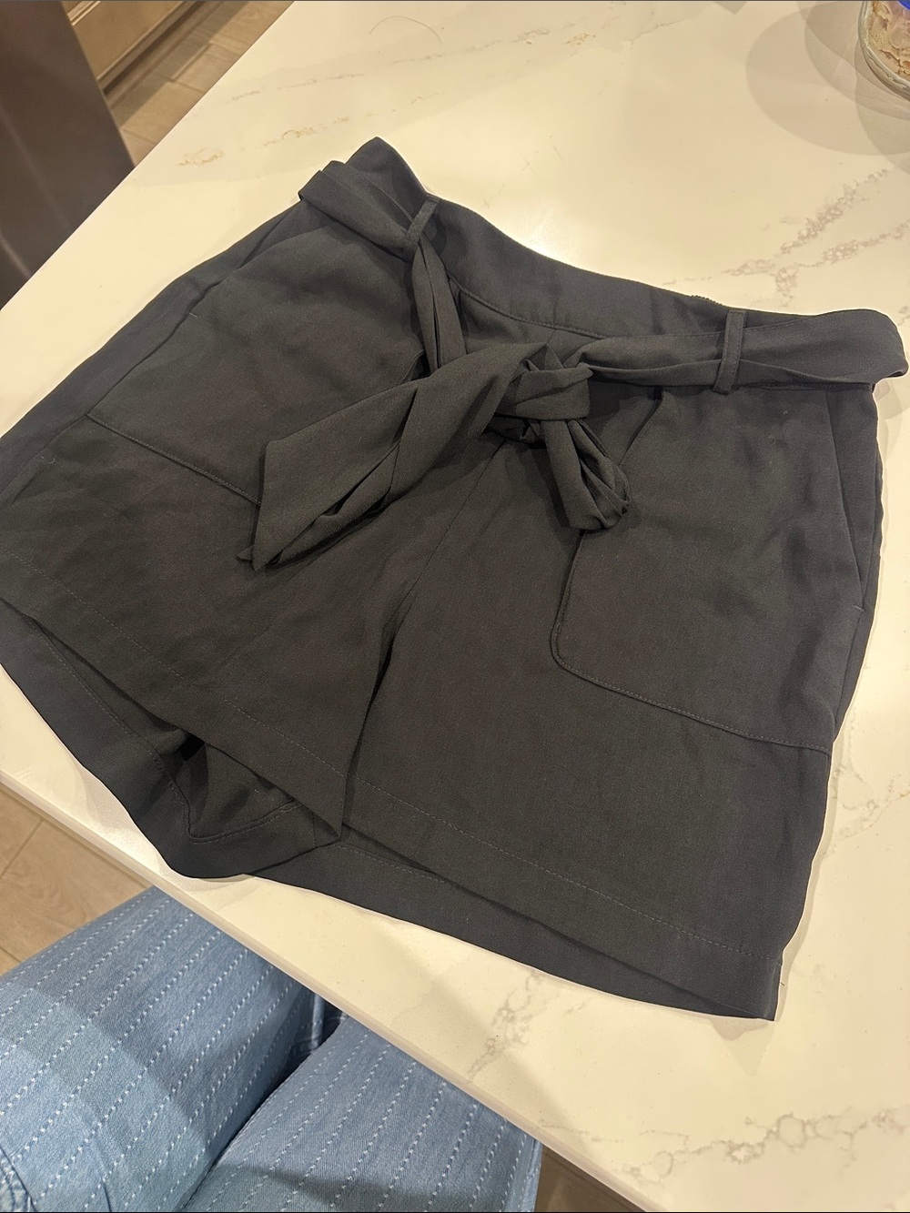 A new day black high waisted paper bag shorts size medium NWOT